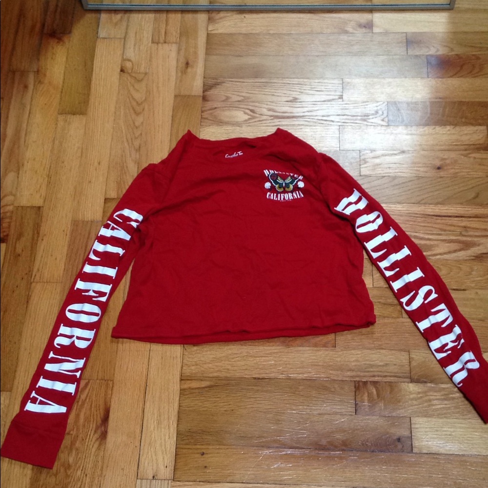 Long sleeved crop top